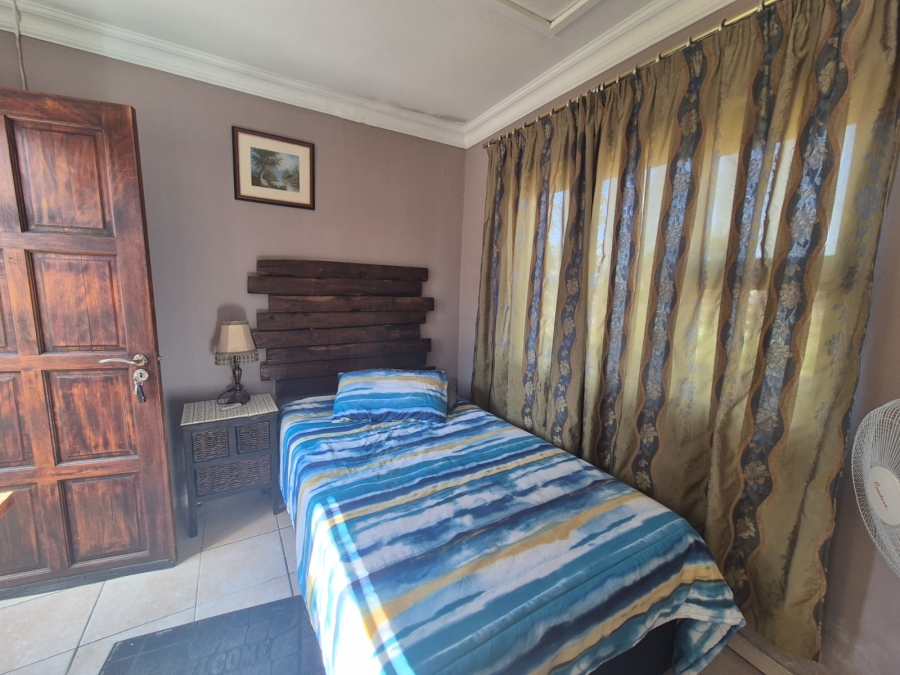 5 Bedroom Property for Sale in Oranjeville Free State